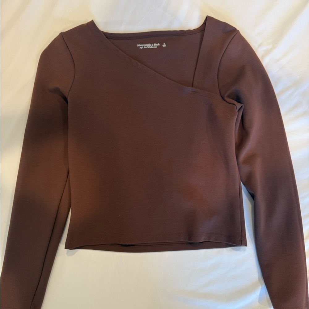 Abercrombie & Fitch Chocolate Long Sleeve Top